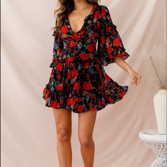Selfie Leslie Dresses & Skirts - Selfie Leslie Dress